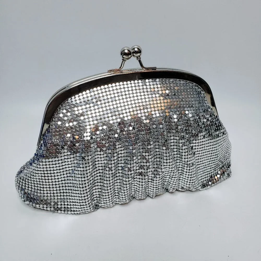 Icing Silver Bling Chain Mesh Clutch Purse Womens Satin Lined Evening Bling